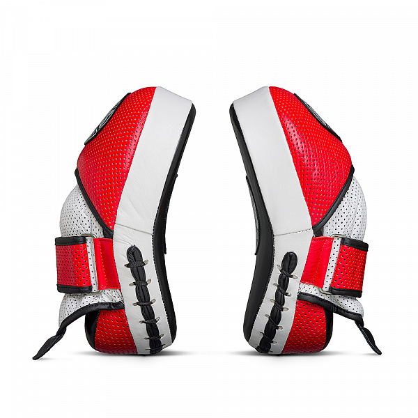 Лапы тренерские LEADERS CLASSIC CURVED BK/RD/WH